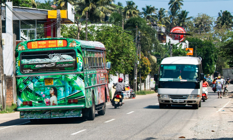 Sri Lanka im August Reisen mit dem Bus