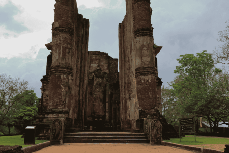 1200 x 750 Srilight Travel